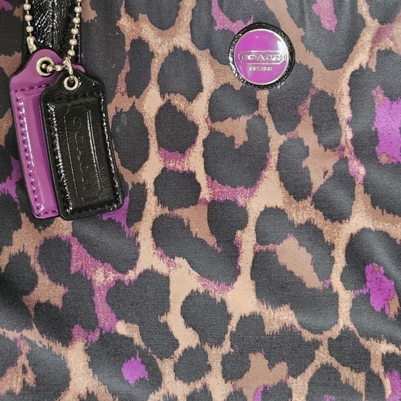 Coach F25281 Flannel Multicolored Animal Tote Bag Used - Picture 3 of 11